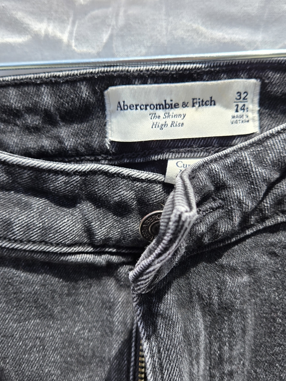 Abercrombie & Fitch The Skinny High Rise Jeans - Washed Black